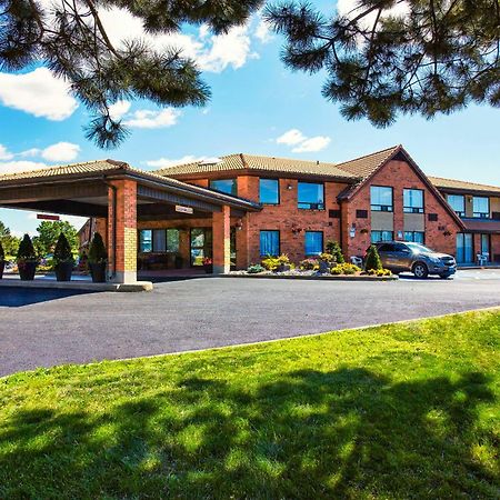 Comfort Inn Hwy 401 Кингстън Екстериор снимка